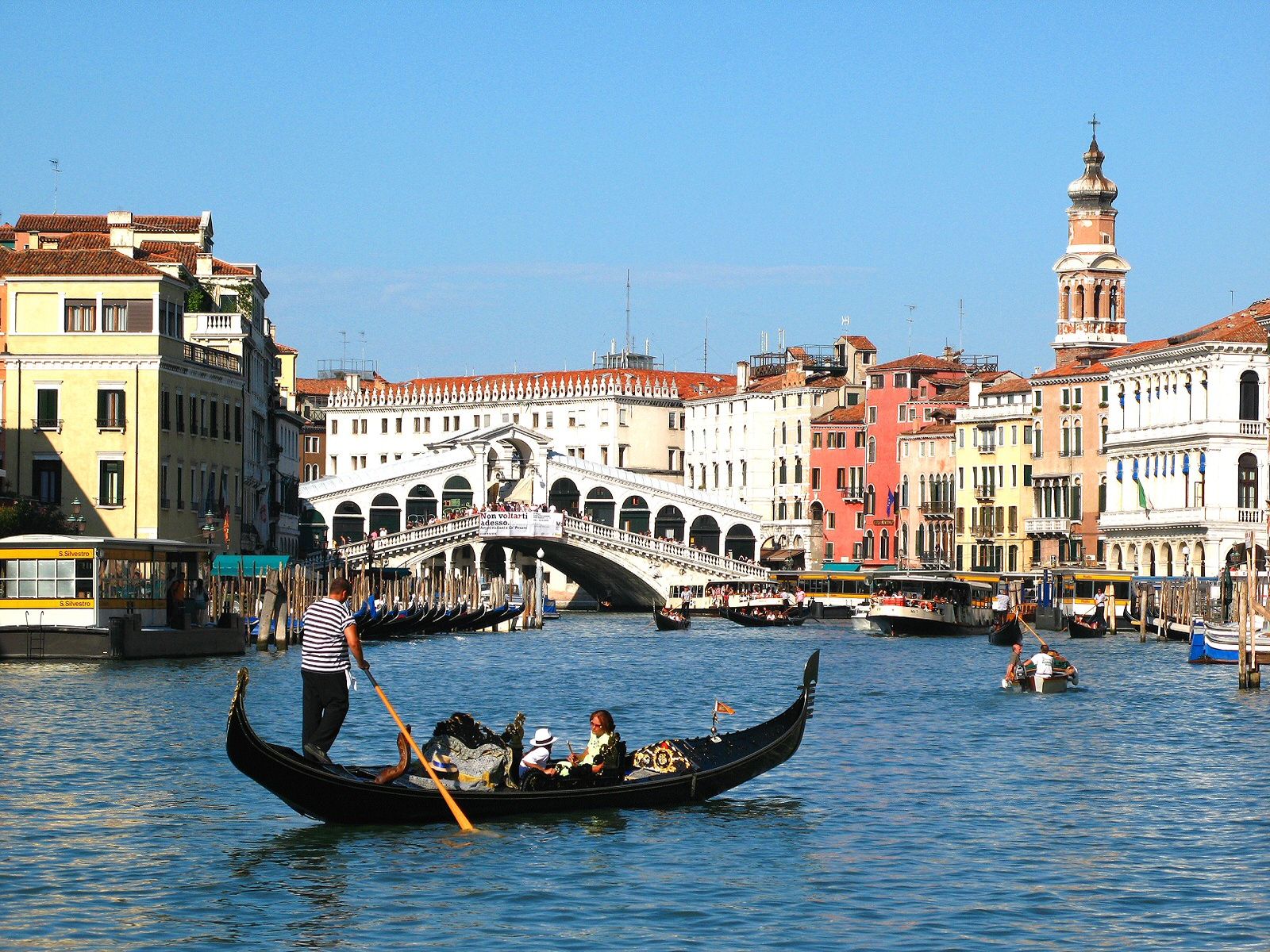Венеция столица какого государства. Италия туризм Венеция. Италия туристы Венеция. Римини Венеция. Венеция (коммуна).
